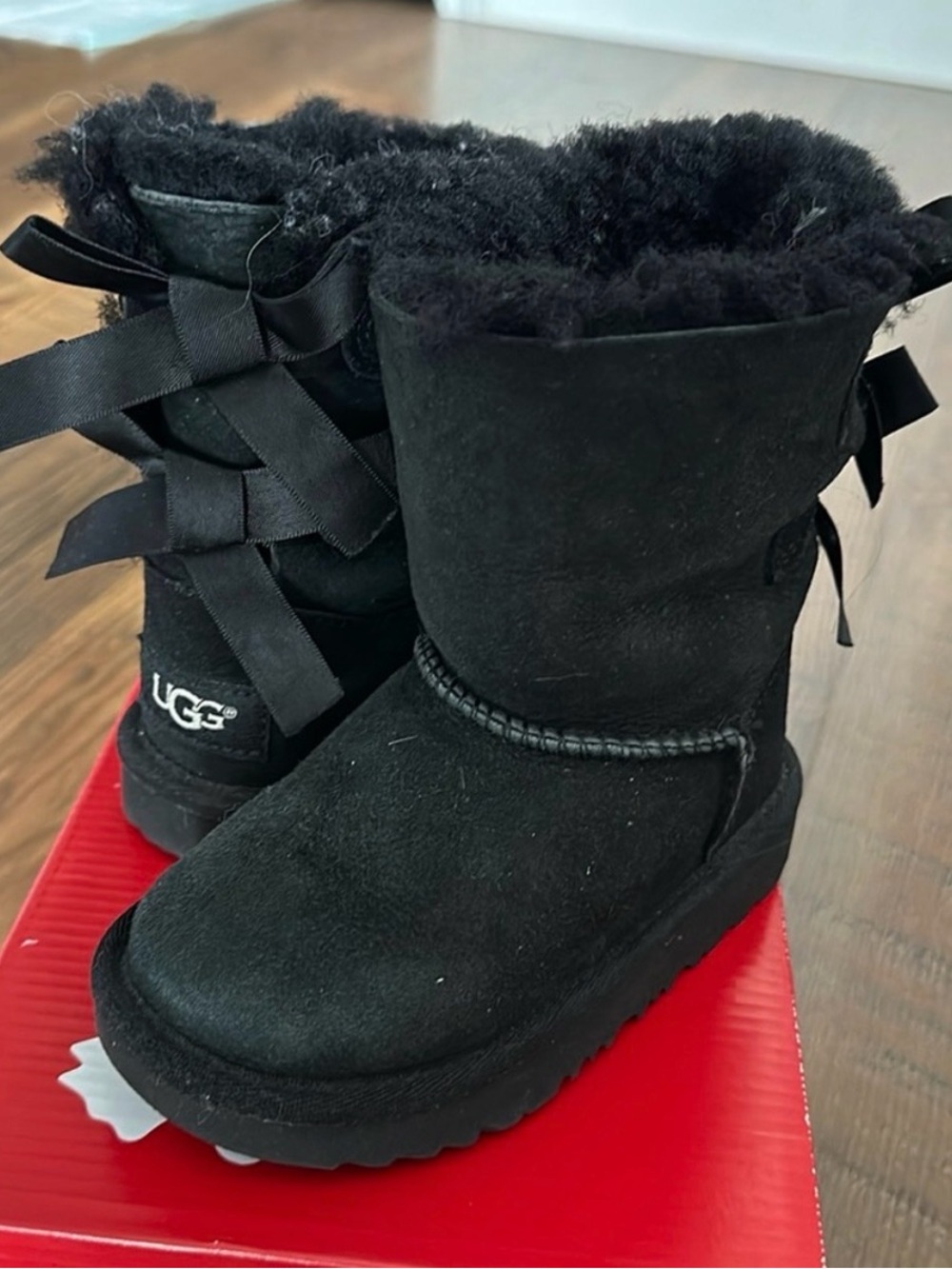 UGG Kids Black Ribbon-Back Shearling Boots